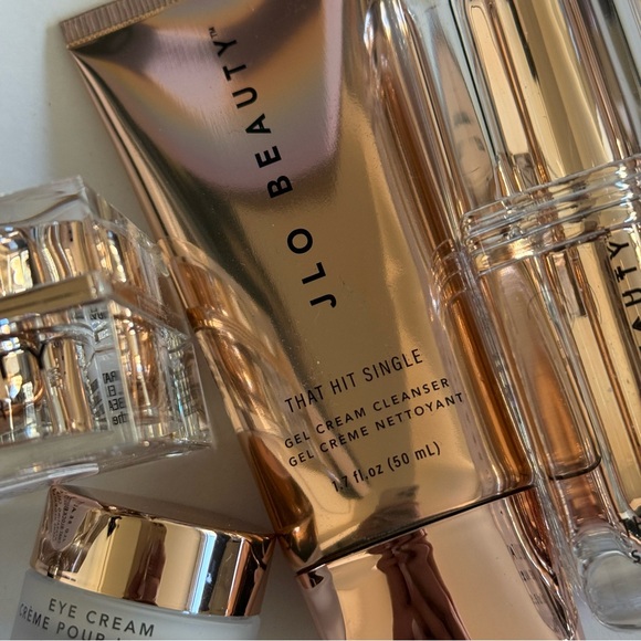 JLO Beauty Bundle - Picture 2 of 7